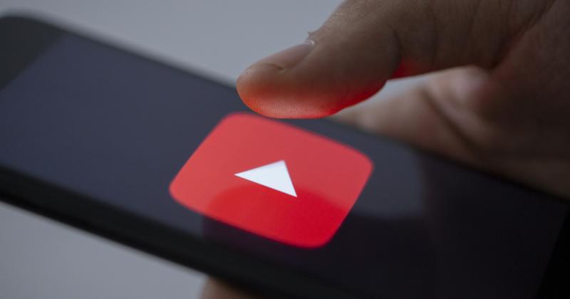 Fedezd fel, hogyan élvezheted a YouTube-videókat reklámok nélkül! Ez a megoldás teljesen ingyenes, és valóban hatékonyan működik. Ne hagyd, hogy a hirdetések megzavarják a szórakozásodat!